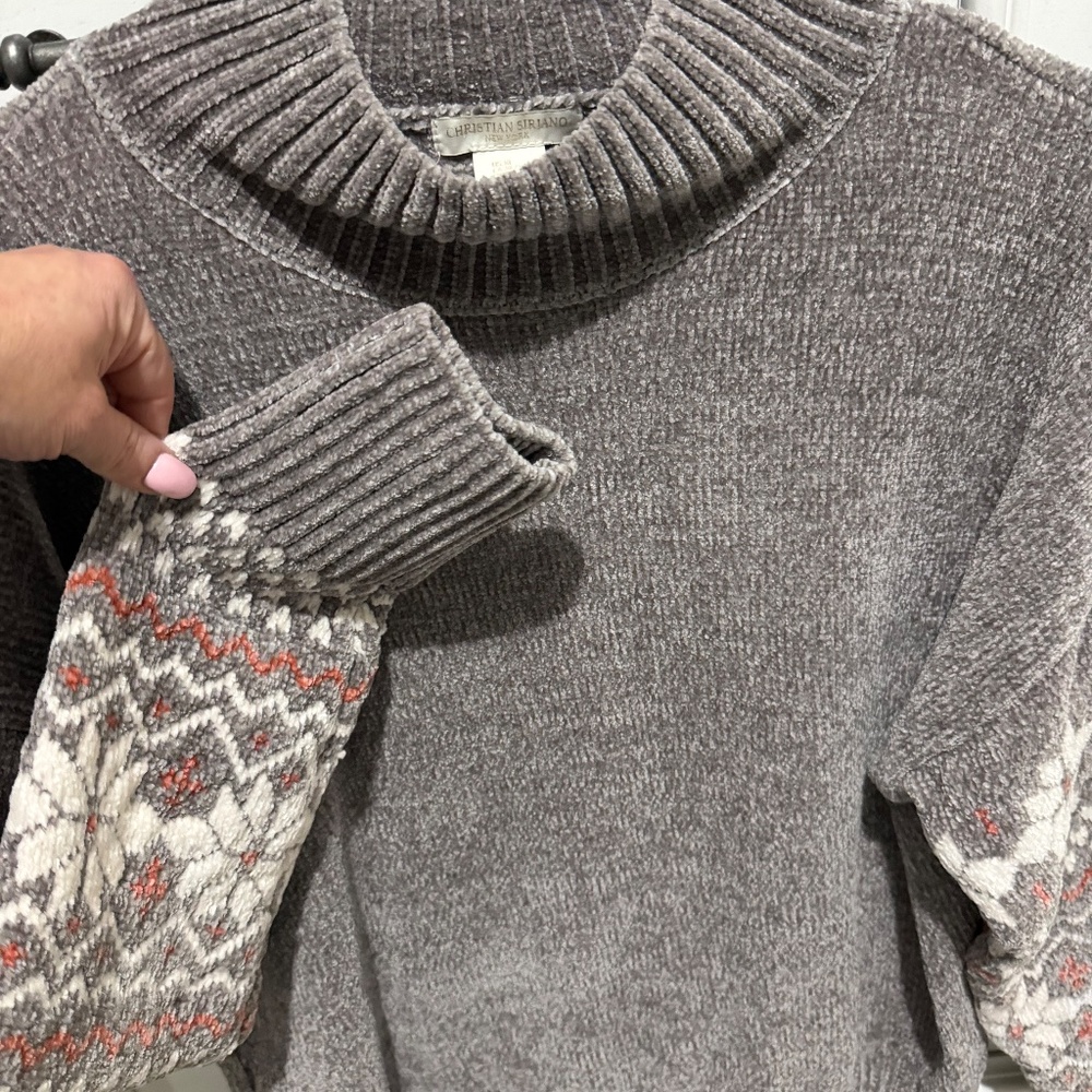 Sweater - Picture 2 of 4